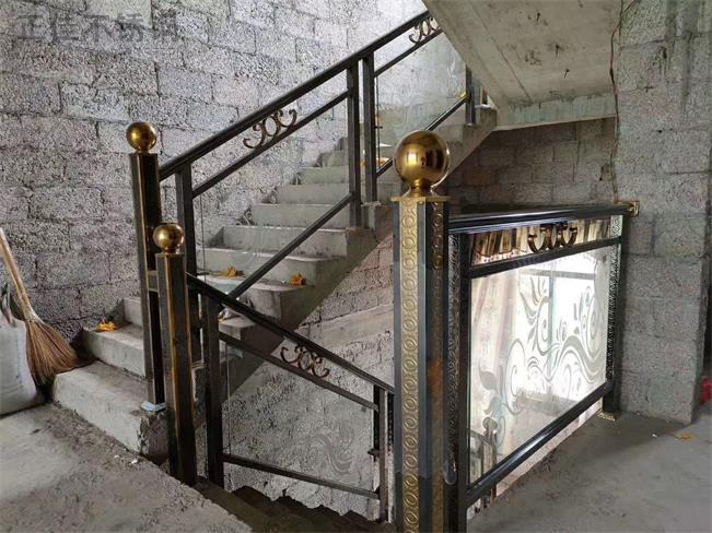 304不锈钢装璜管