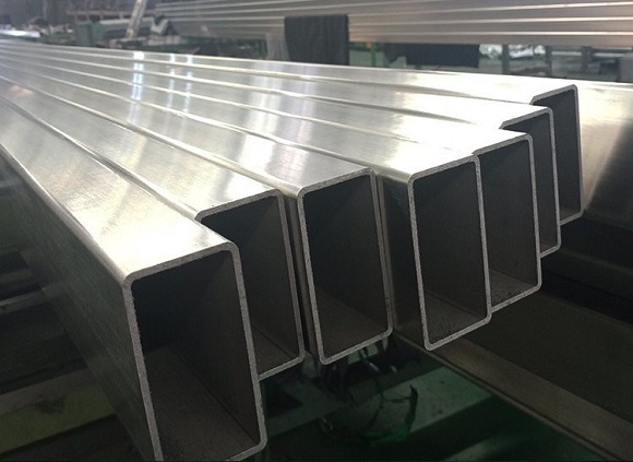 304不锈钢管表表高温变色的道理与影响成分