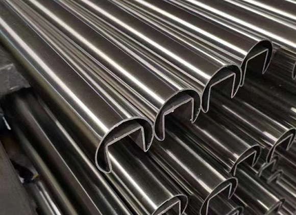 304不锈钢管表表氧化皮的形成原因