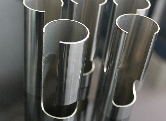 不锈钢制品管切割加工变形的成分与解决步骤