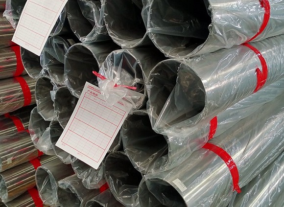 304不锈钢管表表质量问题—气孔