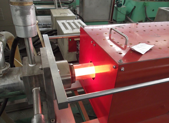 不锈钢制品管翻边加工开裂的原因与解决步骤